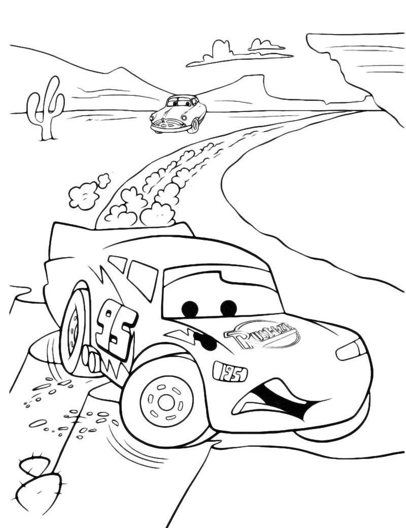  Тачки на гонках по пустыне Раскраска из мультфильма тачки с главным героем и его тренером.