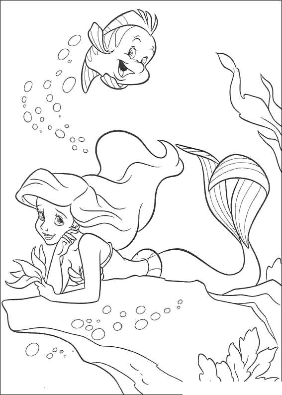 Раскраски по мультфильму русалочка для девочек  Ариэль на камне