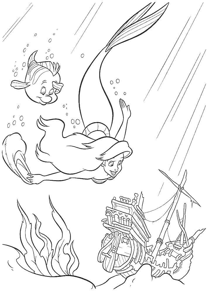 Раскраски по мультфильму русалочка для девочек  Русалка ариэль и потонувший корабль