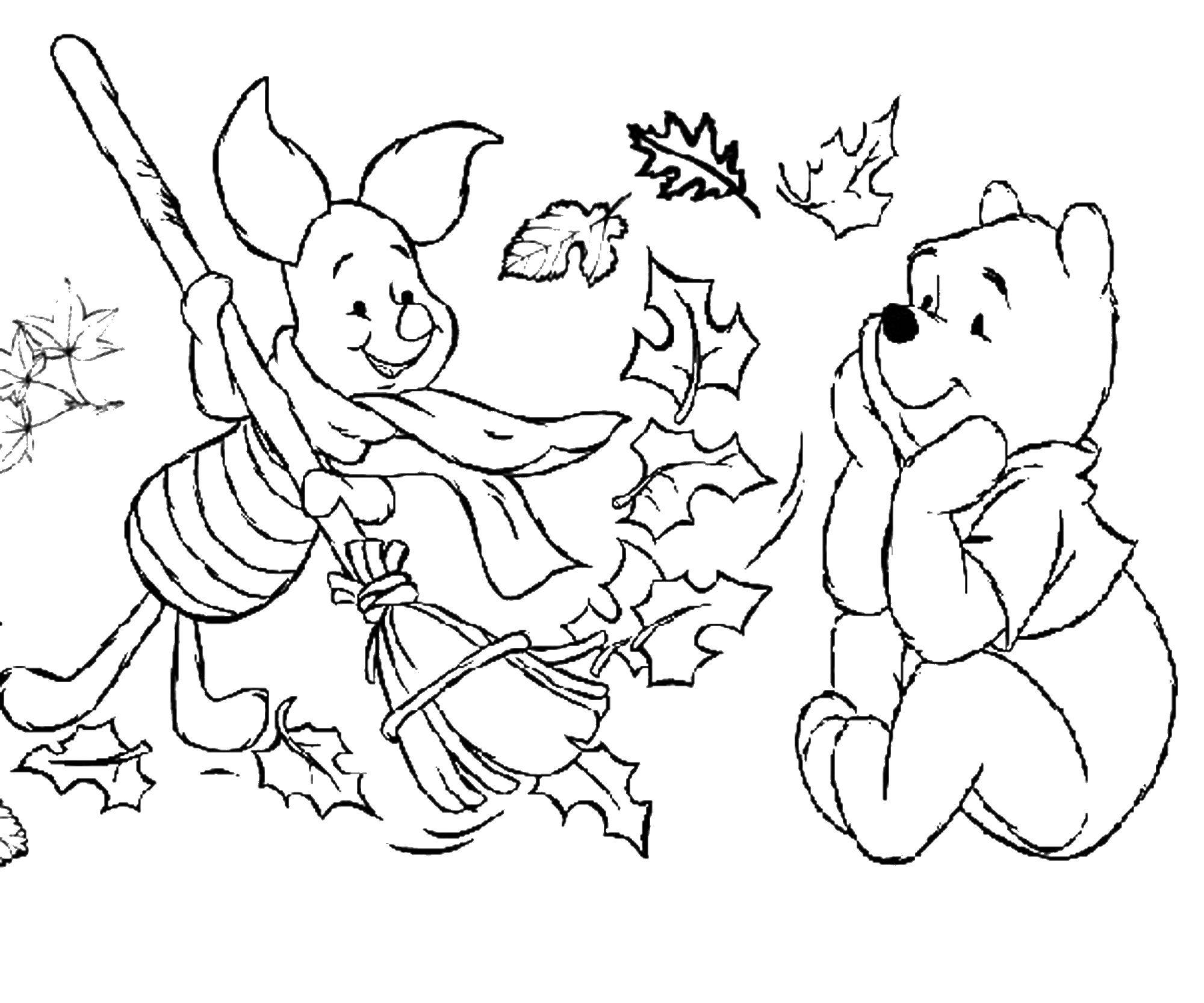 Раскраски из зарубежного мультфильма про Винни Пуха и его друзей для самых маленьких   Винни пух и пятачок убирают листья