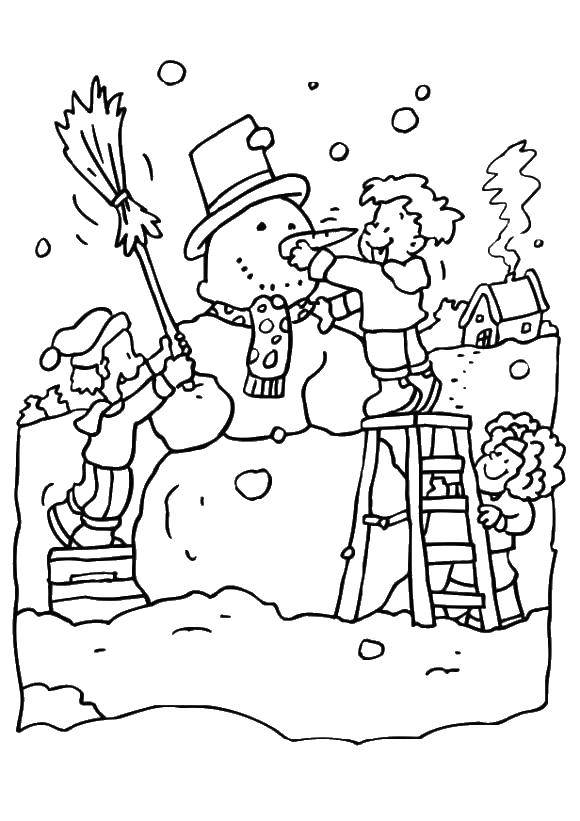 Раскраски для детей Зима, зимушка раскраски для школьников  Дети лепят снеговика
