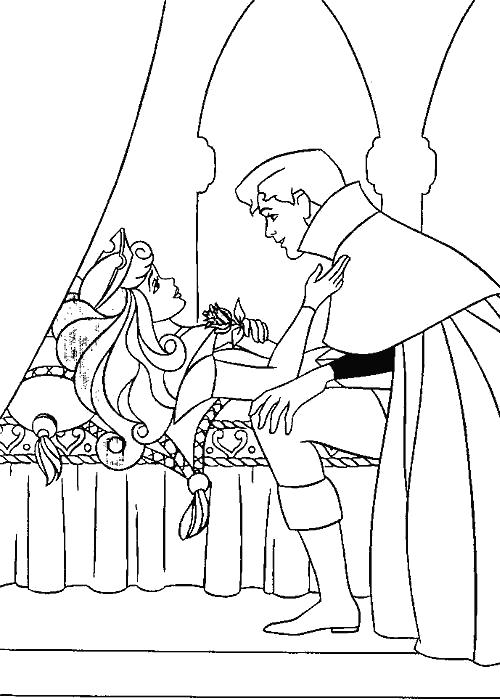 Раскраски из мультфильма Спящая красавица  Поцелуй принца