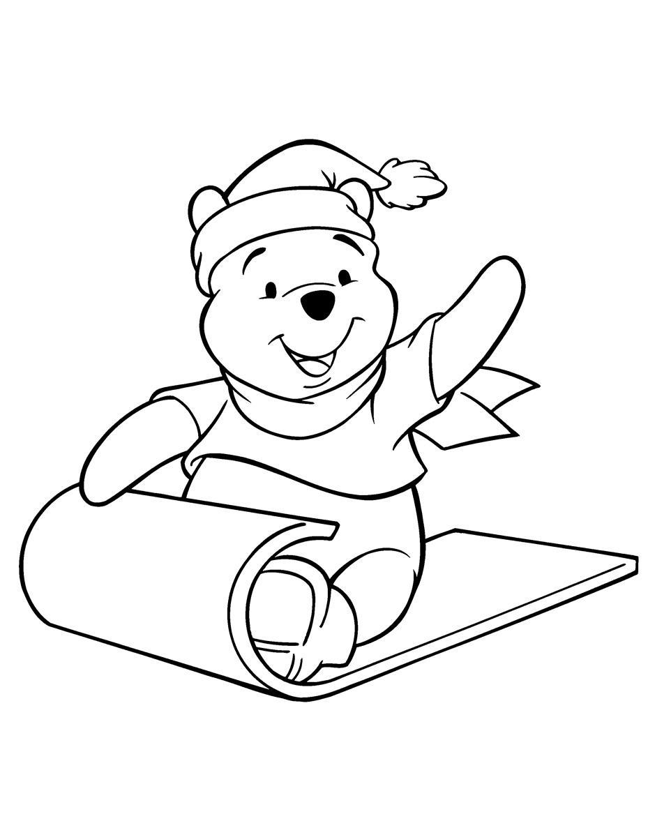 Раскраски из зарубежного мультфильма про Винни Пуха и его друзей для самых маленьких   Винни пух катается на санках