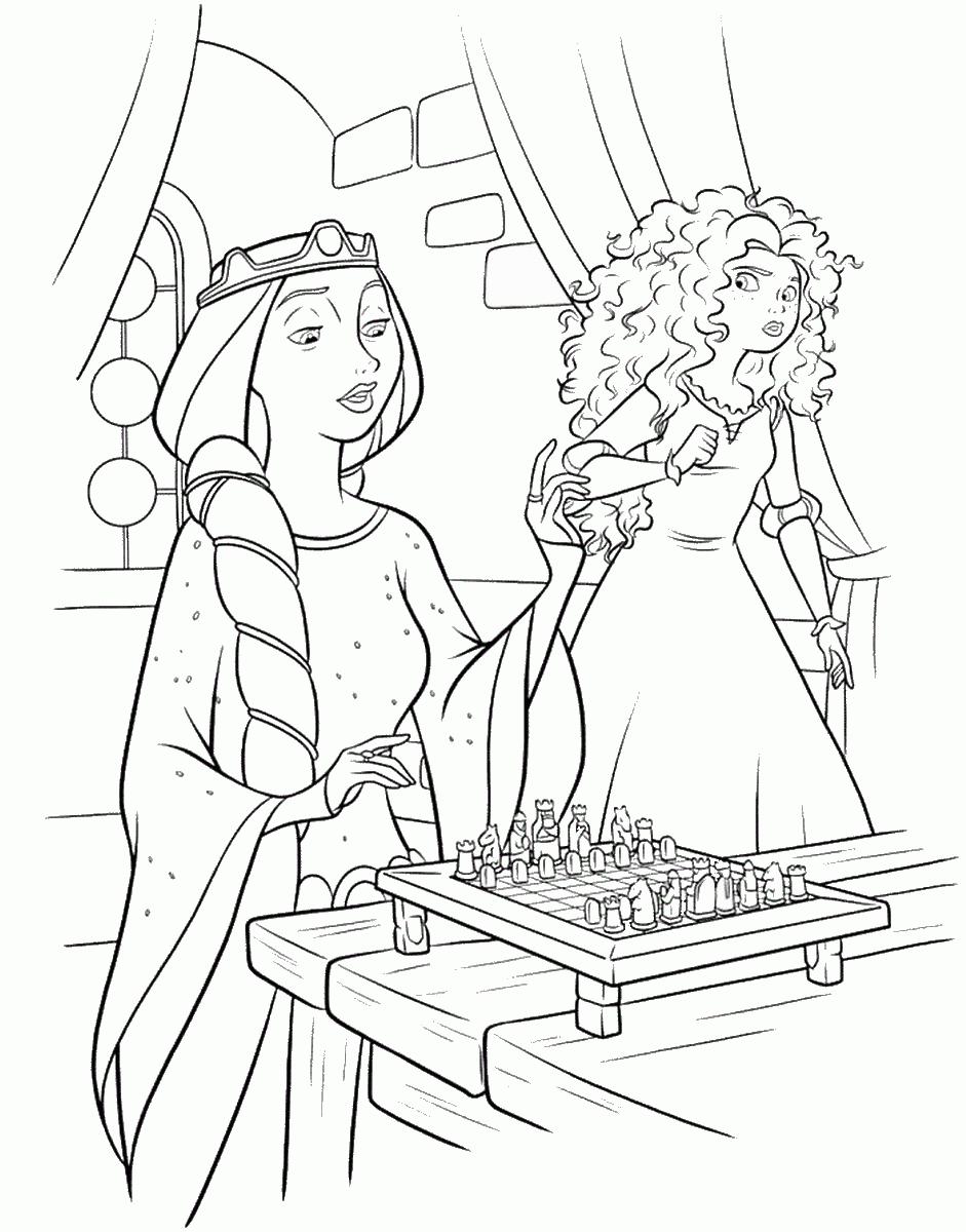  Раскраски храбрая сердцем принцесса играет с мамой в шахматы