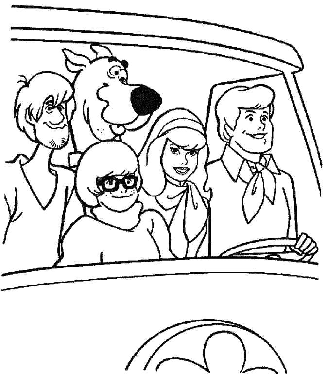  Скуби Ду с друзьями едет в машине